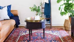 Aggiungi mobili tappeti e piante