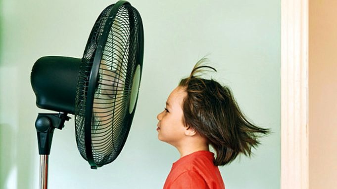 Usare Un Ventilatore Per Ottenere Il Massimo Dal Tuo Condizionatore D'aria